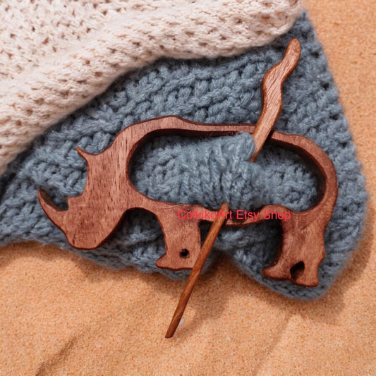 Spilla in legno per scialle - Rinoceronte