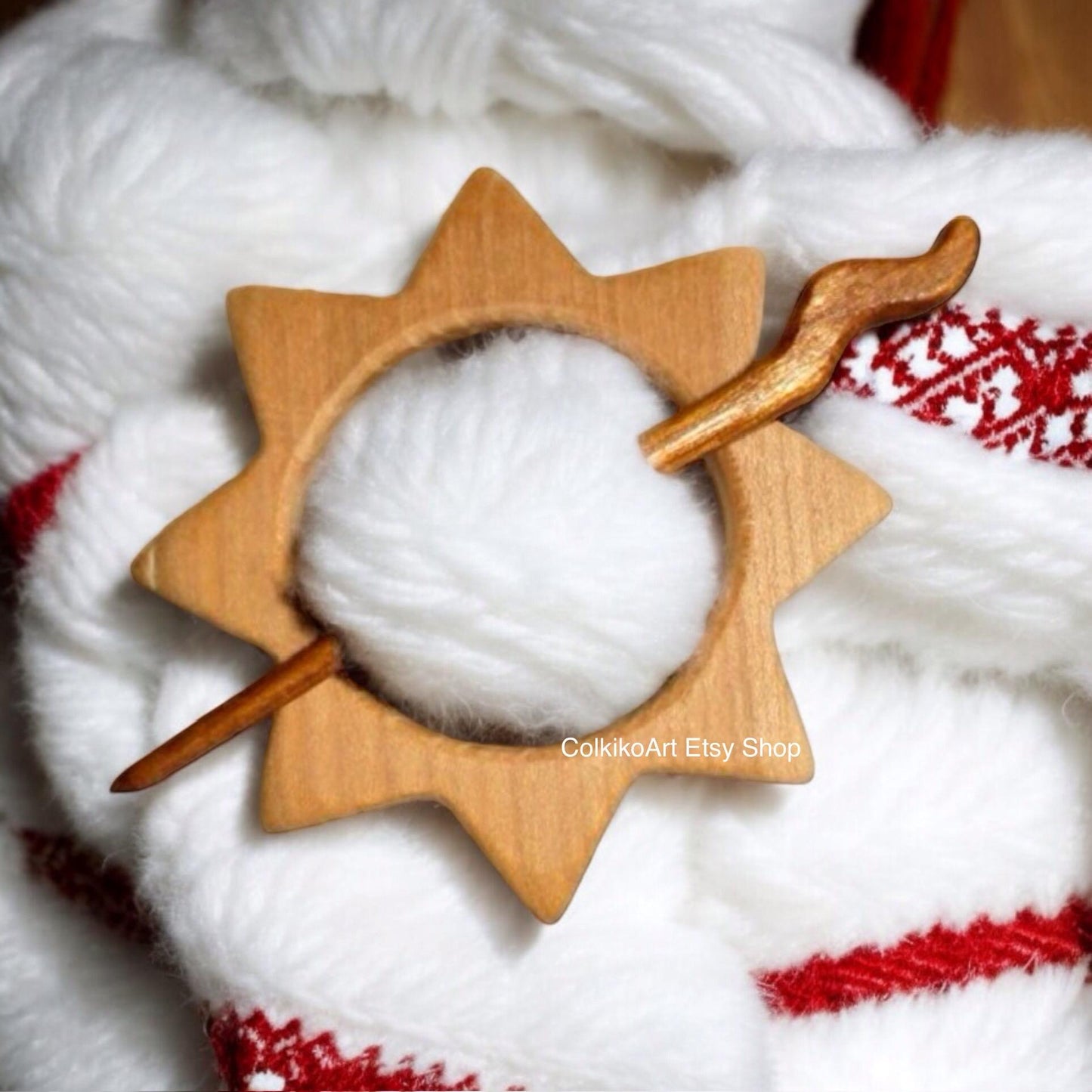 Spilla in legno per scialle - Sole