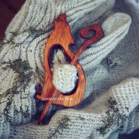 Wooden Shawl Pin, Wood Brooch, Wood Scarf Pin, Women Gift, Baby girl gift,Eco friendly Accessory, Jewlery, animal, wolf pin, brooch