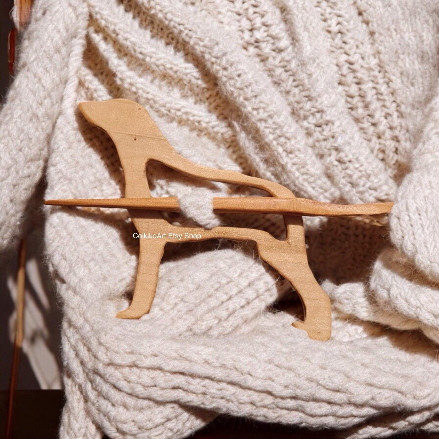 Curly Coated Retriver , Wooden Shawl Pin, Wood Brooch, Scarf Pin, Women Gift, Baby girl gift,Eco friendly Accessory, Jewlery, animal brooch
