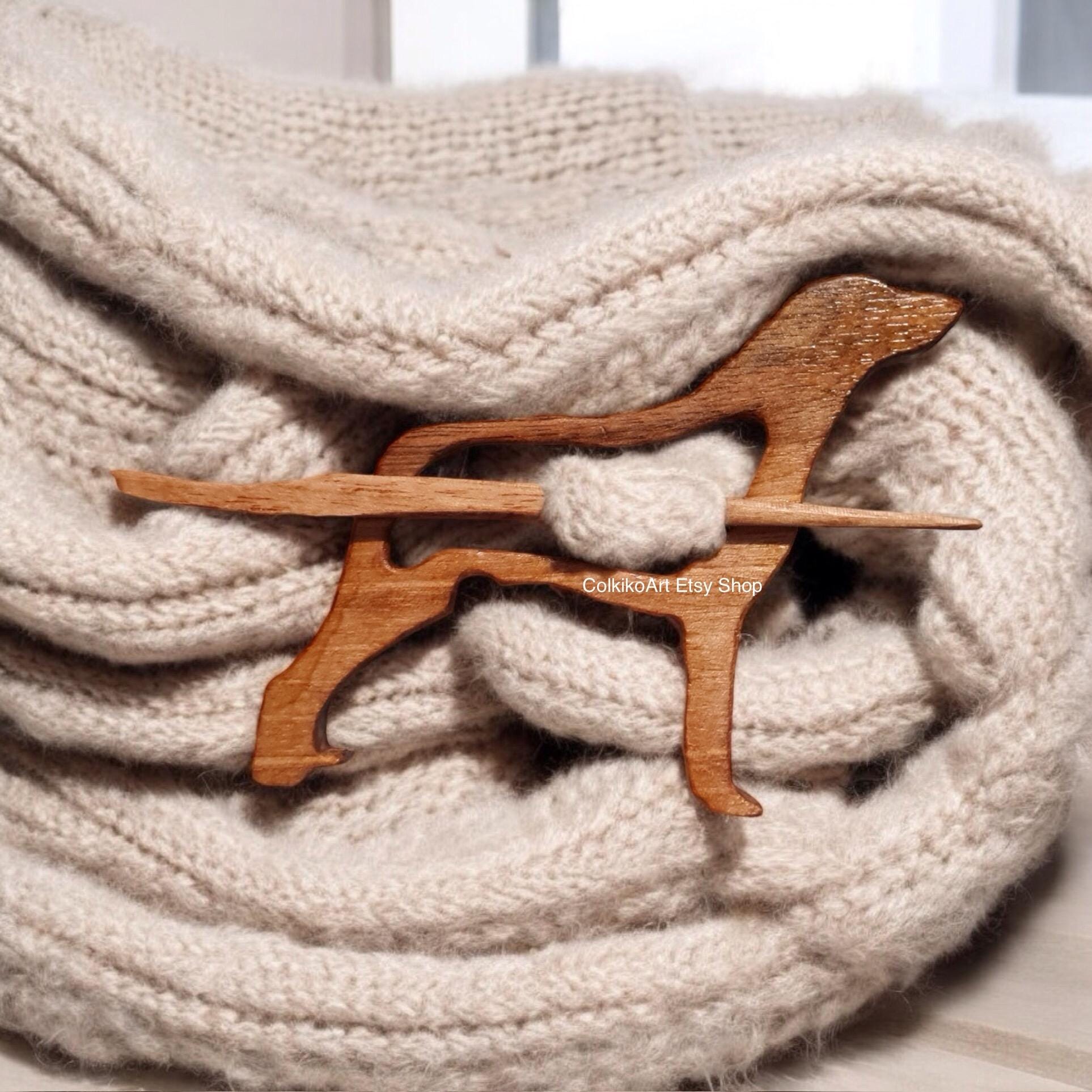 Curly Coated Retriver , Wooden Shawl Pin, Wood Brooch, Scarf Pin, Women Gift, Baby girl gift,Eco friendly Accessory, Jewlery, animal brooch