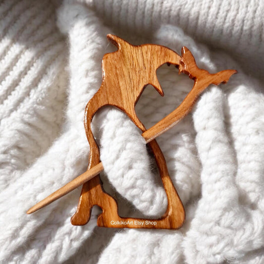 Cat lover kitten Wooden Shawl Pin, Wood Brooch, Wood Scarf Pin, Women Gift, kittens,Eco friendly Accessory, Jewlery, love, geart pin, brooch