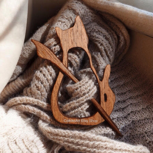 Cat lover Wooden Shawl Pin, Wood Brooch,Knitted Scarf, Women Gift, kittens,Eco friendly Accessory