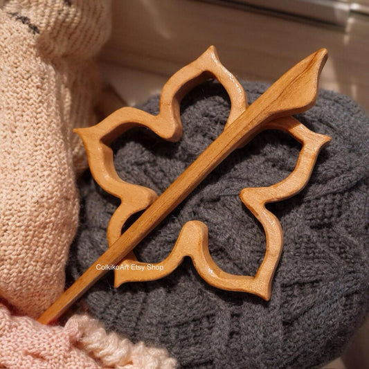 Flower Wooden Shawl Pin, Wood Brooch, Wood Scarf Pin, Women Gift, Eco friendly Accessory, Jewlery, geart pin