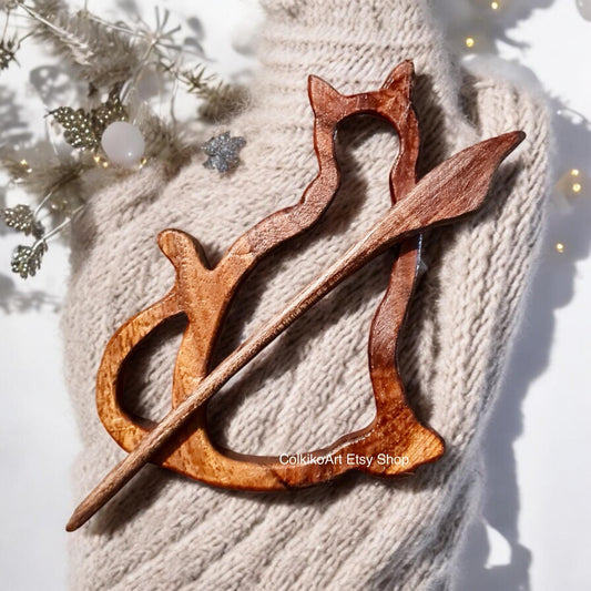 Cat lover kitten Wooden Shawl Pin, Wood Brooch, Wood Scarf Pin, Women Gift, kittens,Eco friendly