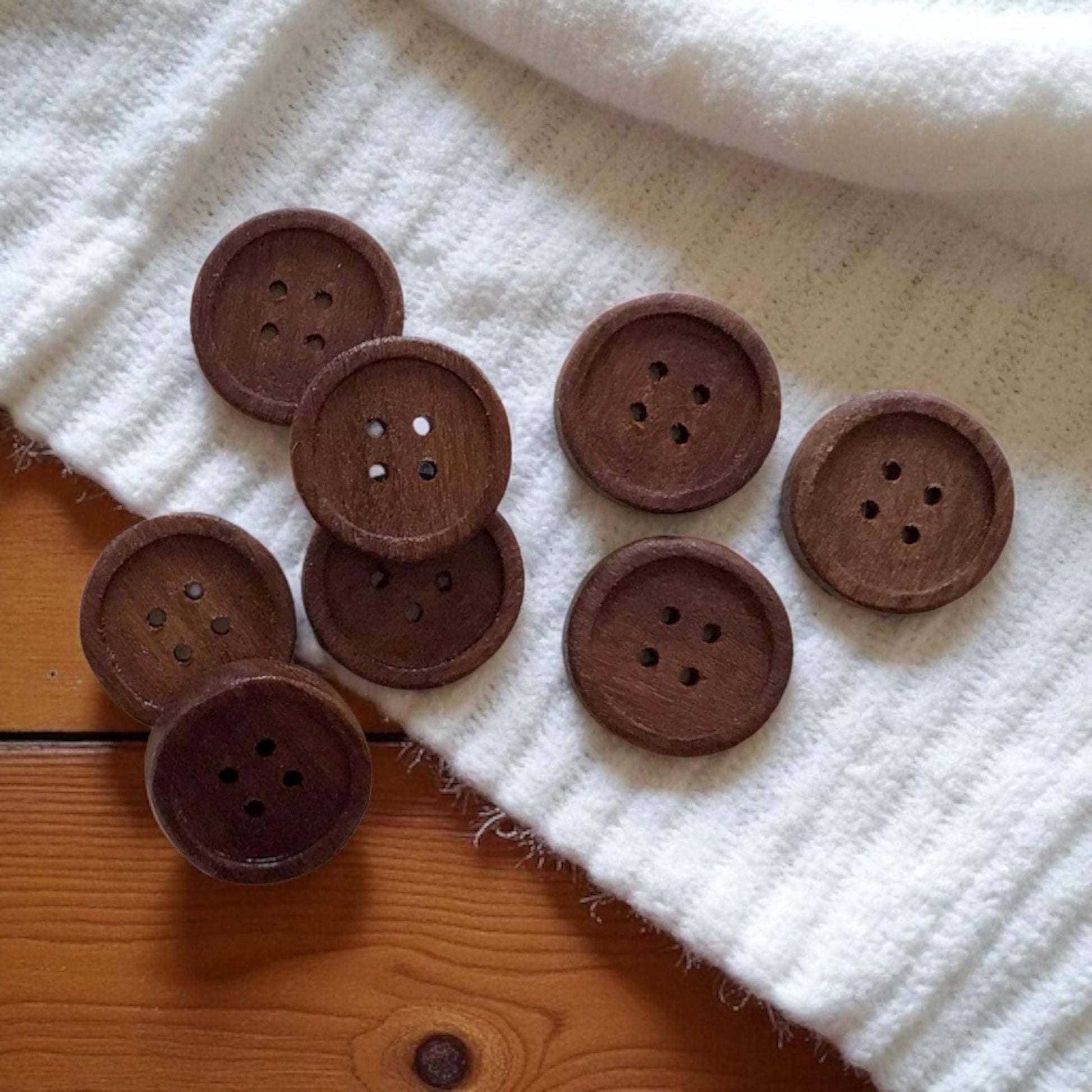 Multiple Handmade wooden buttons classic smal border